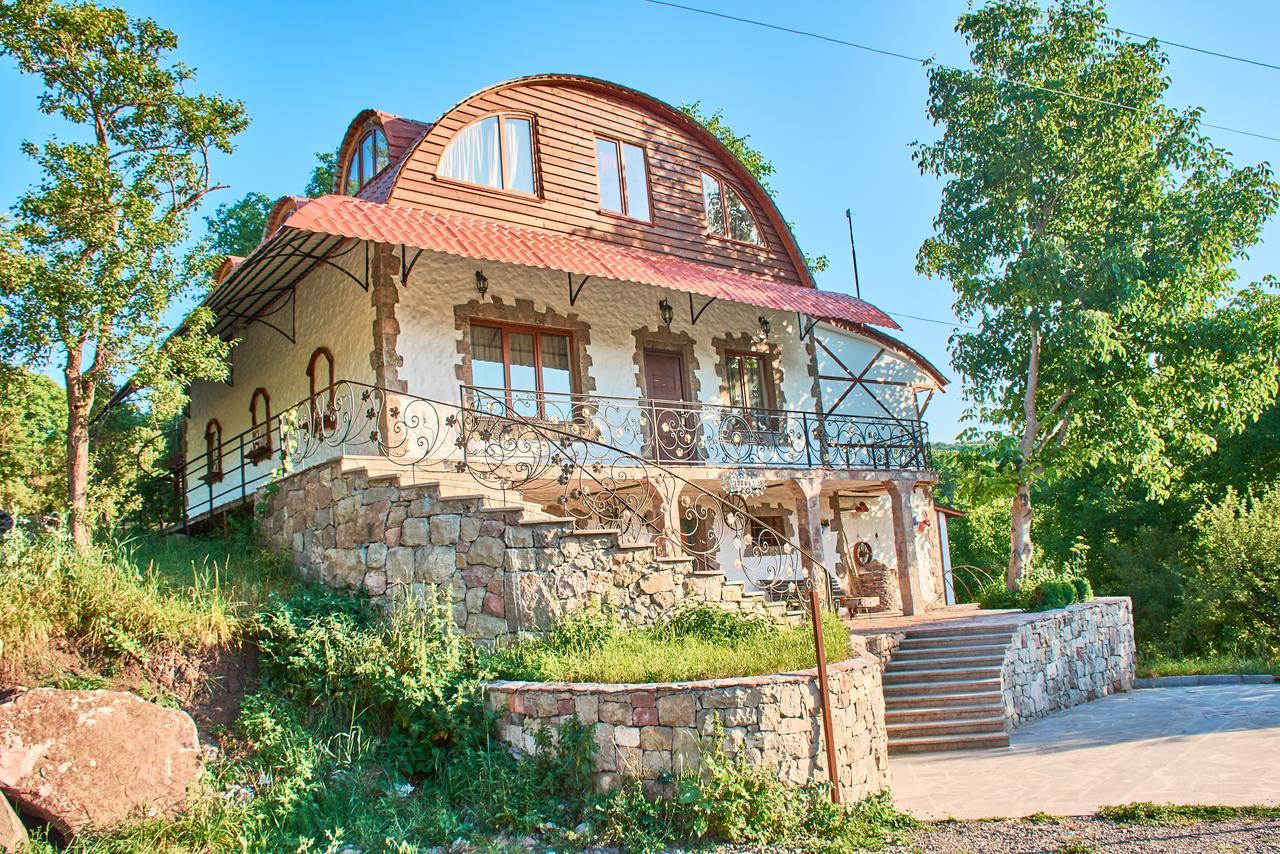 Art Chalet Ахалцихе Экстерьер фото
